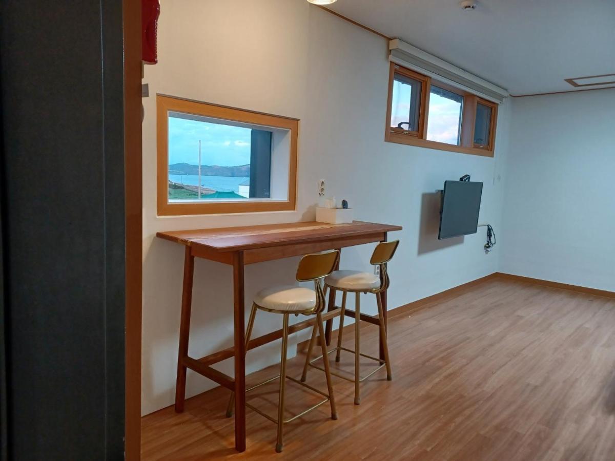 Sungsan Woori House Pension Seogwipo Exteriör bild